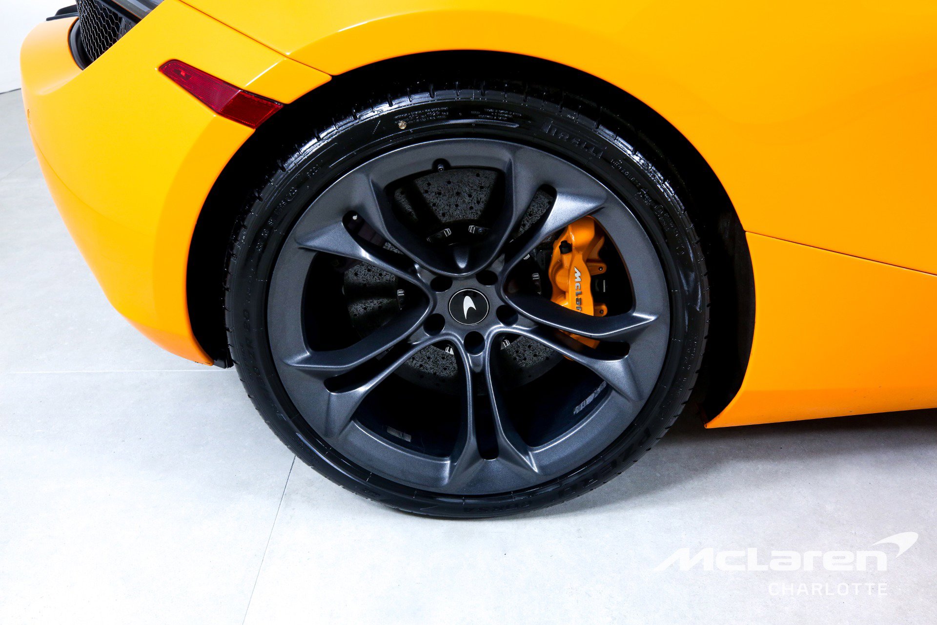 Used 2019 McLaren 720S photo 22