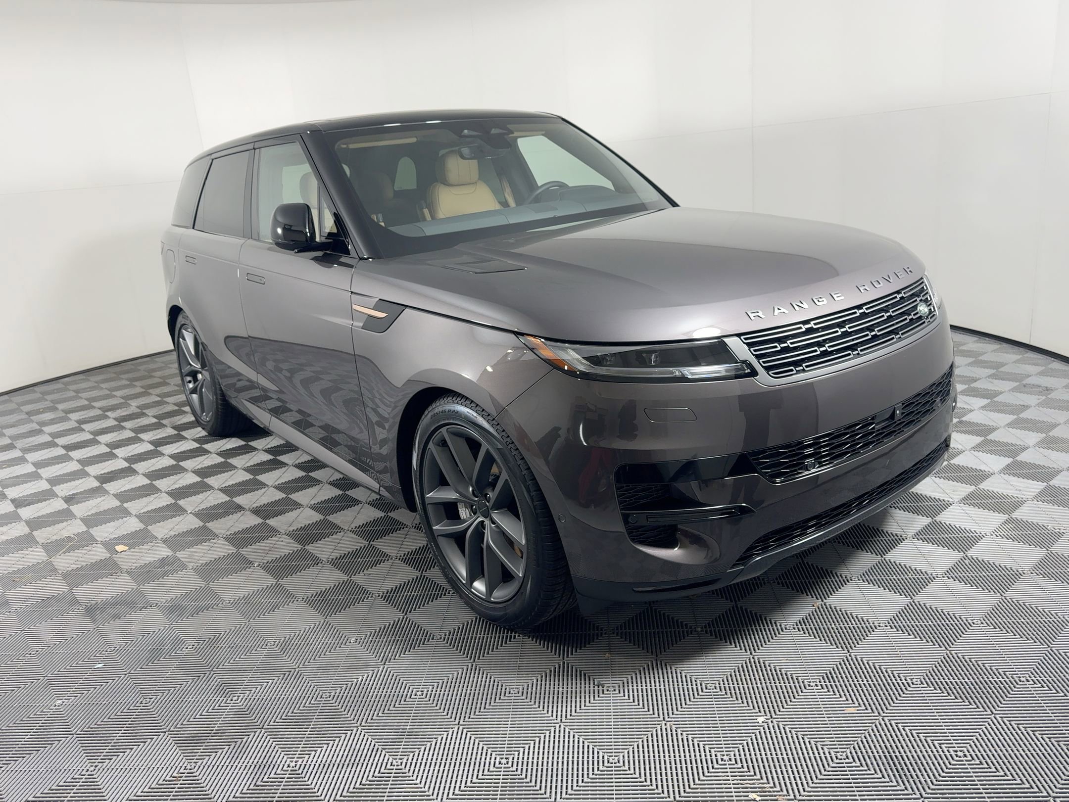 2026 Land Rover Range Rover Sport SE
