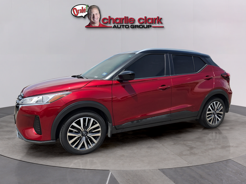 Used 2022 Nissan Kicks SV