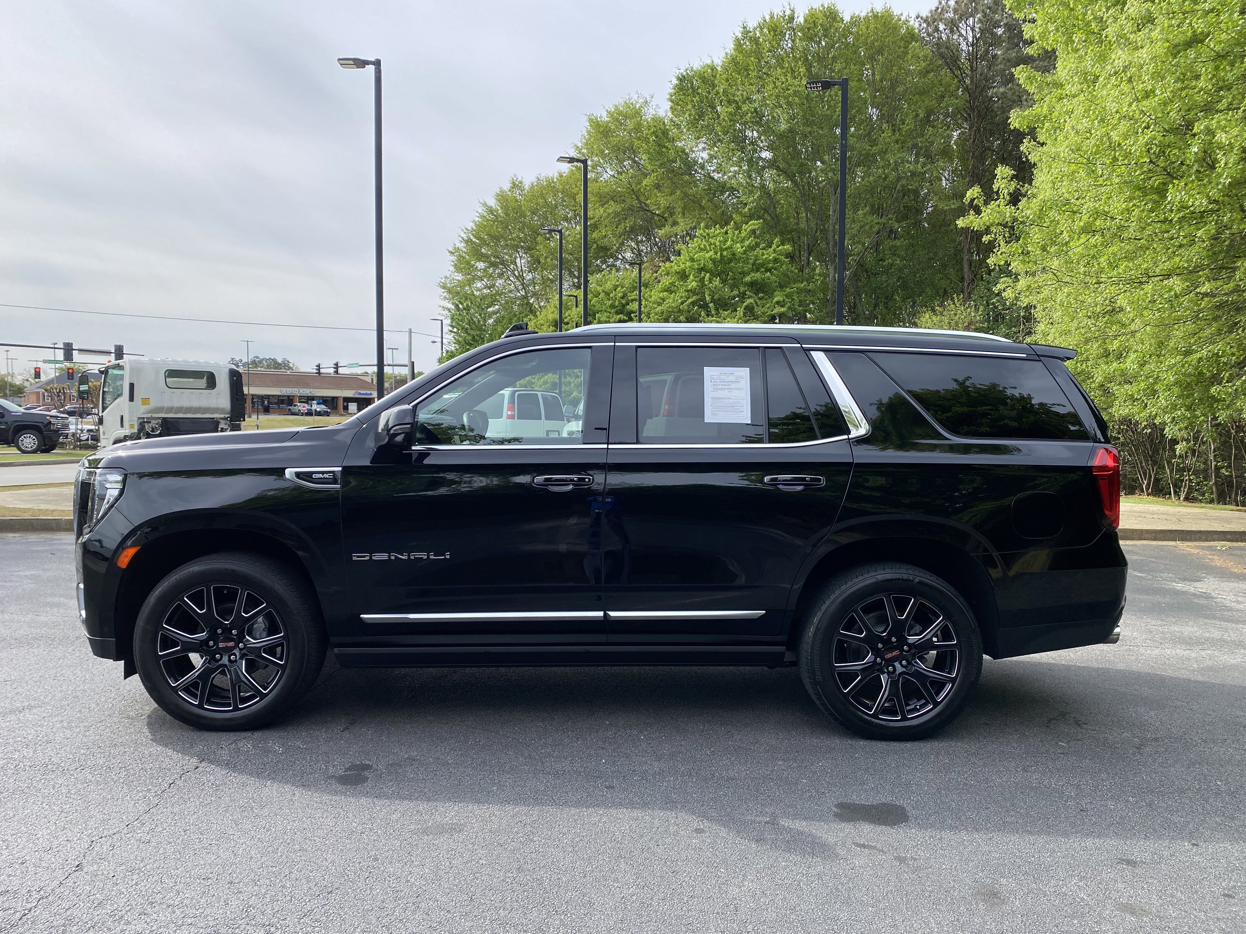 2023 GMC Yukon Denali