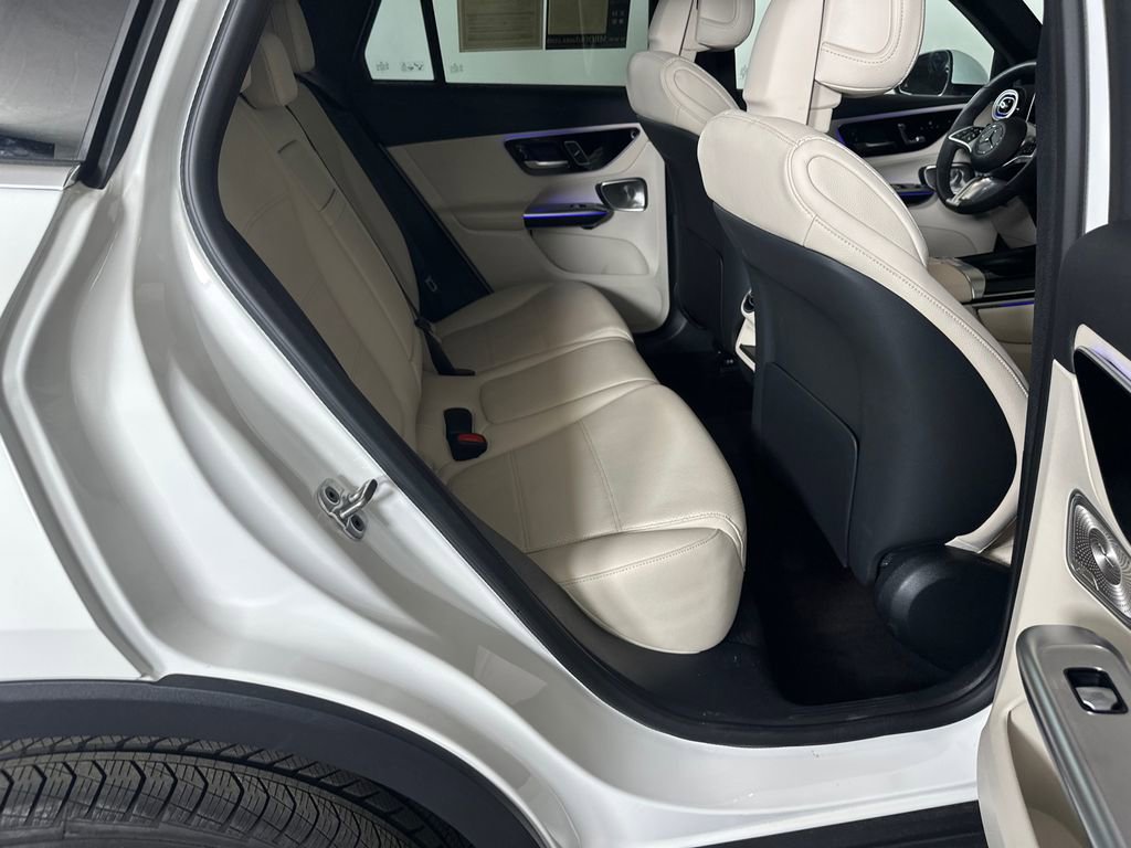 2026 Mercedes-Benz GLC 300 4MATIC