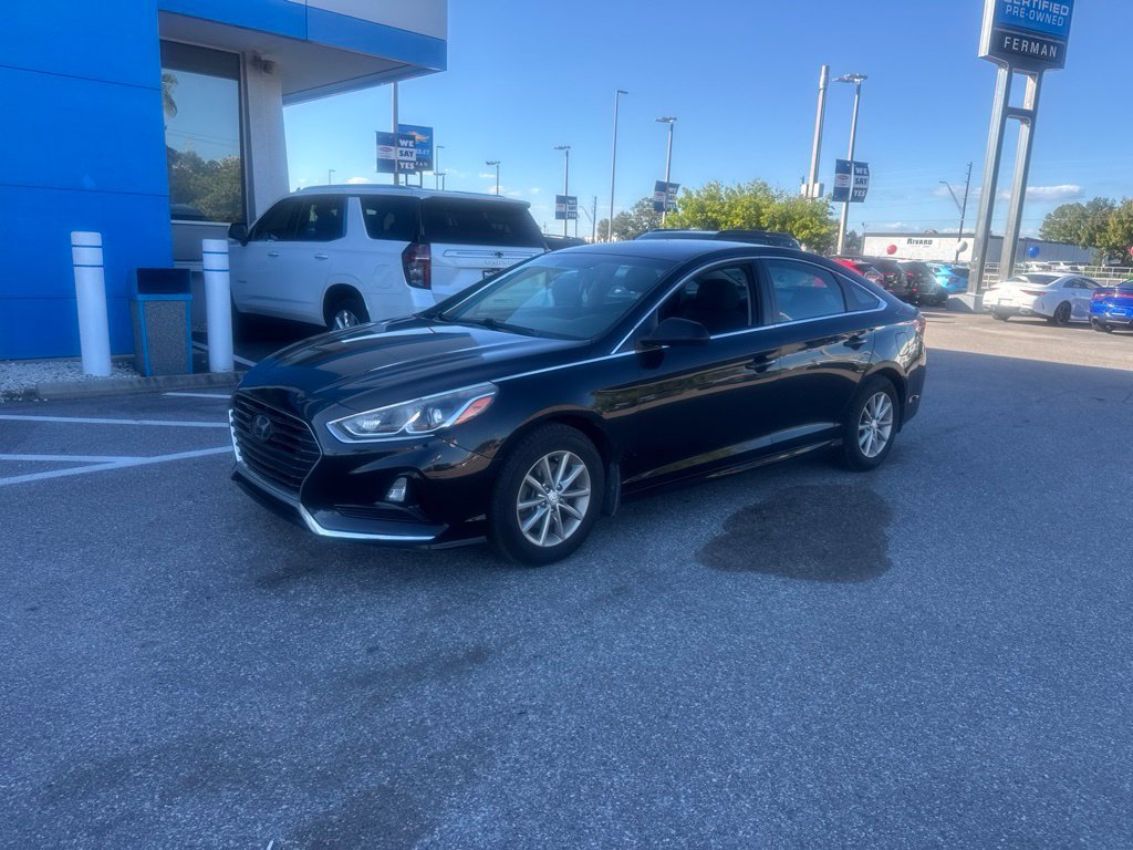 Used 2019 Hyundai Sonata SE w/ Winter Weather Package
