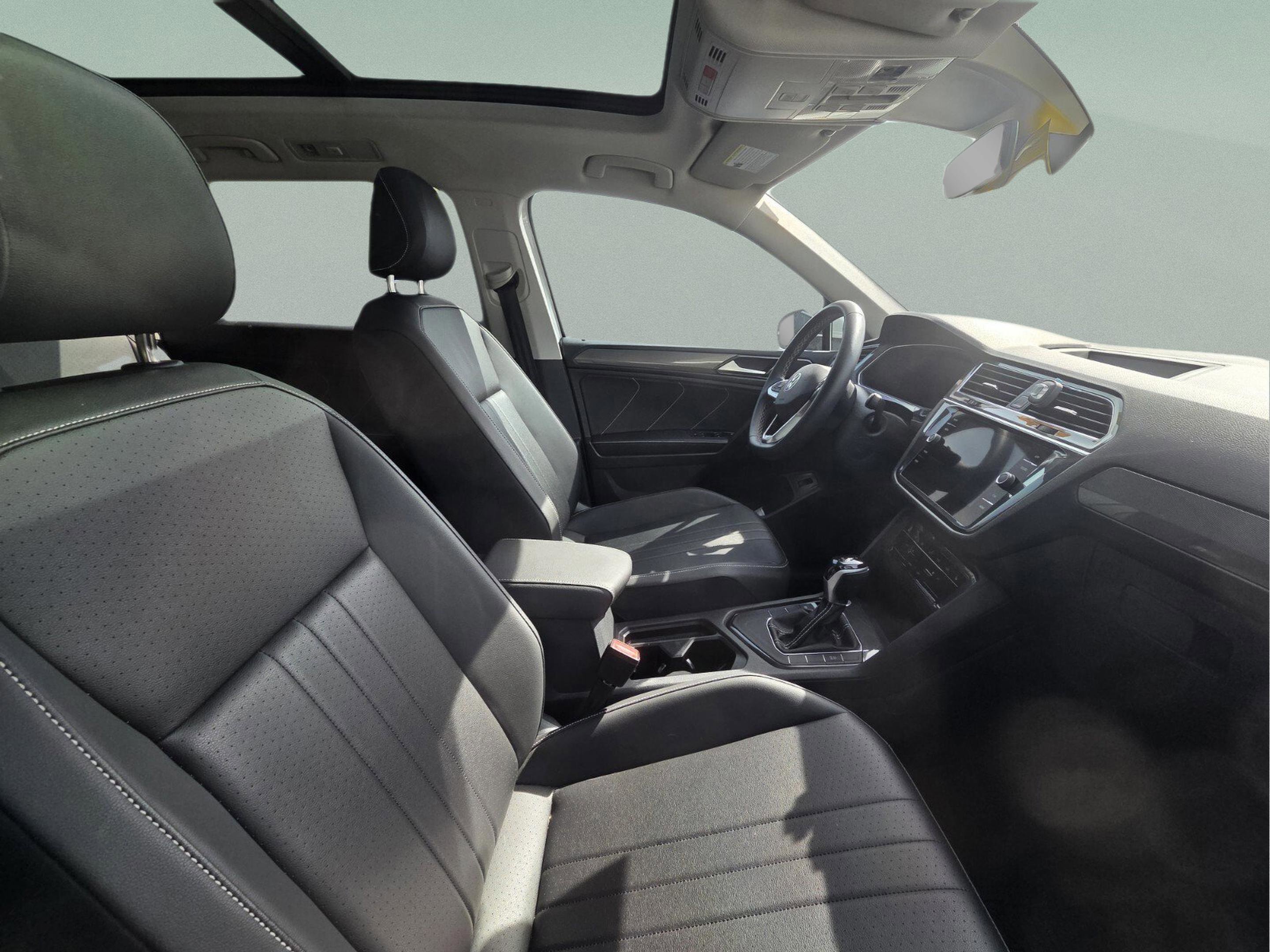 2023 Volkswagen Tiguan SE