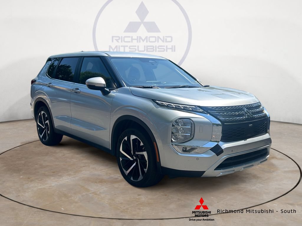 Used 2024 Mitsubishi Outlander SE Black Edition