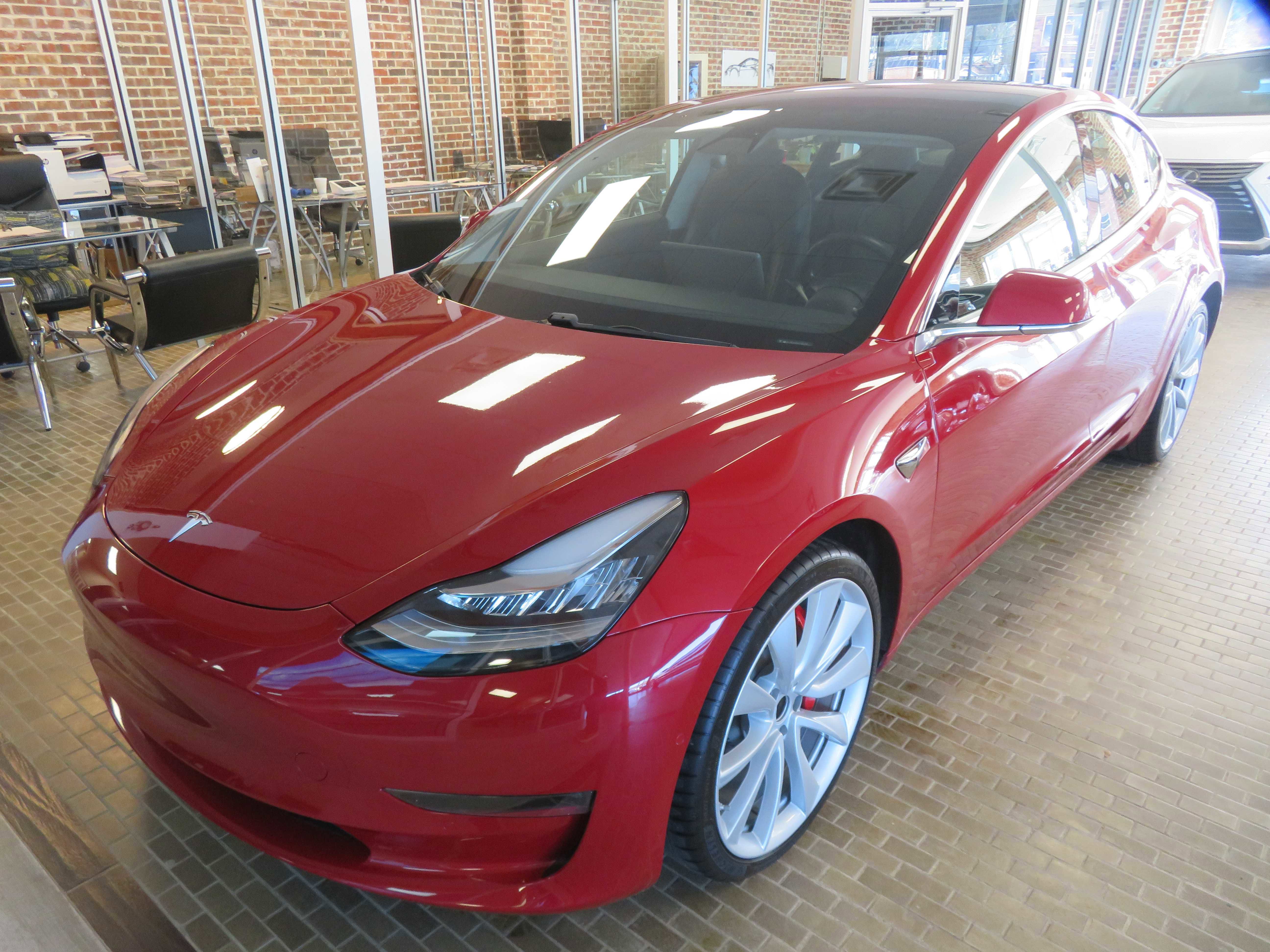 2018 Tesla Model 3 Performance
