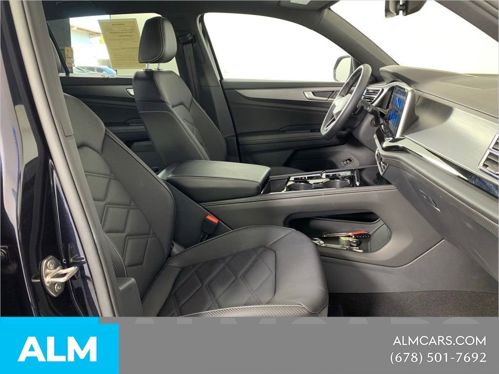 2025 Volkswagen Atlas Cross Sport SE