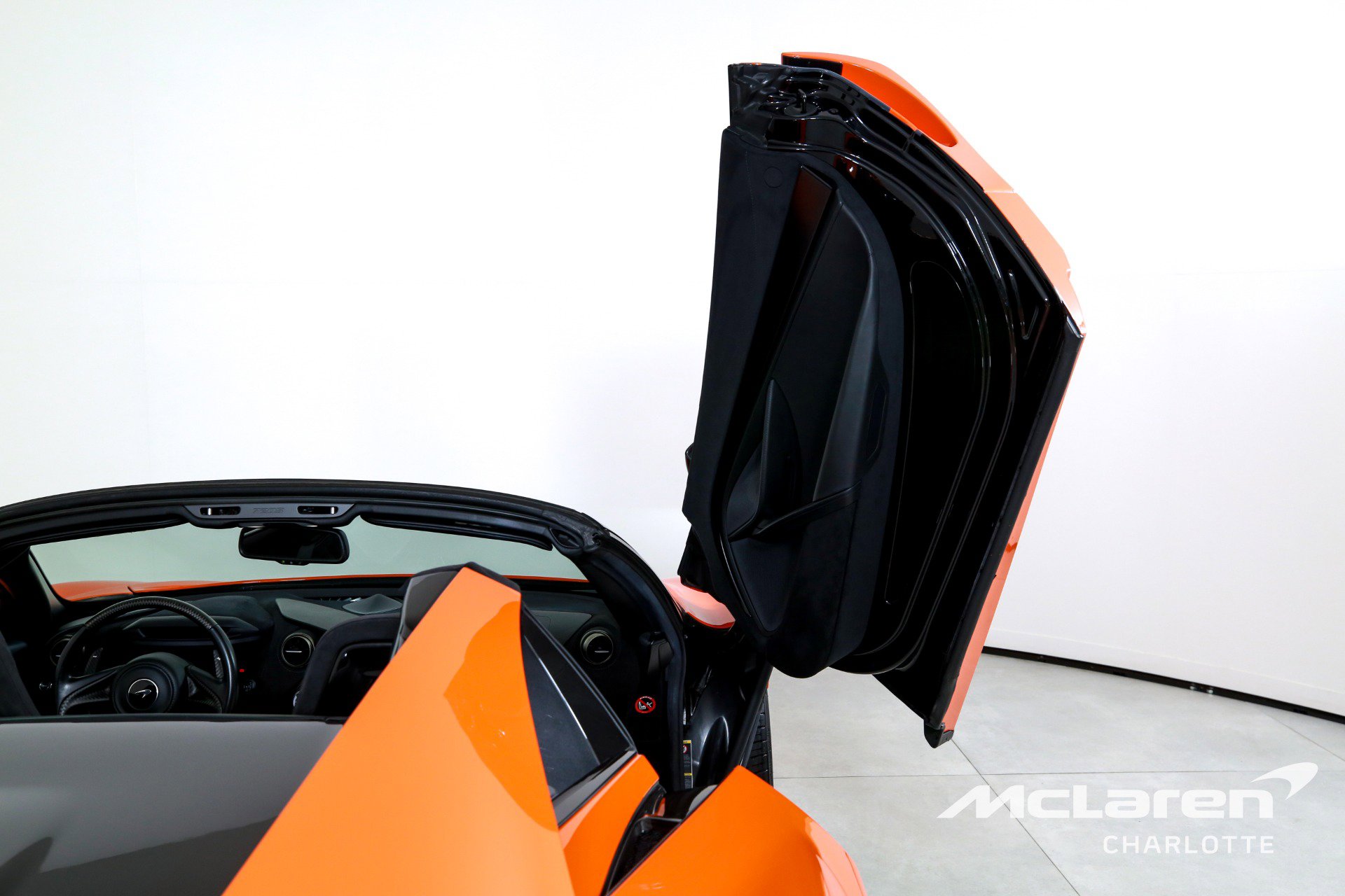Used 2020 McLaren 720S Performance photo 19