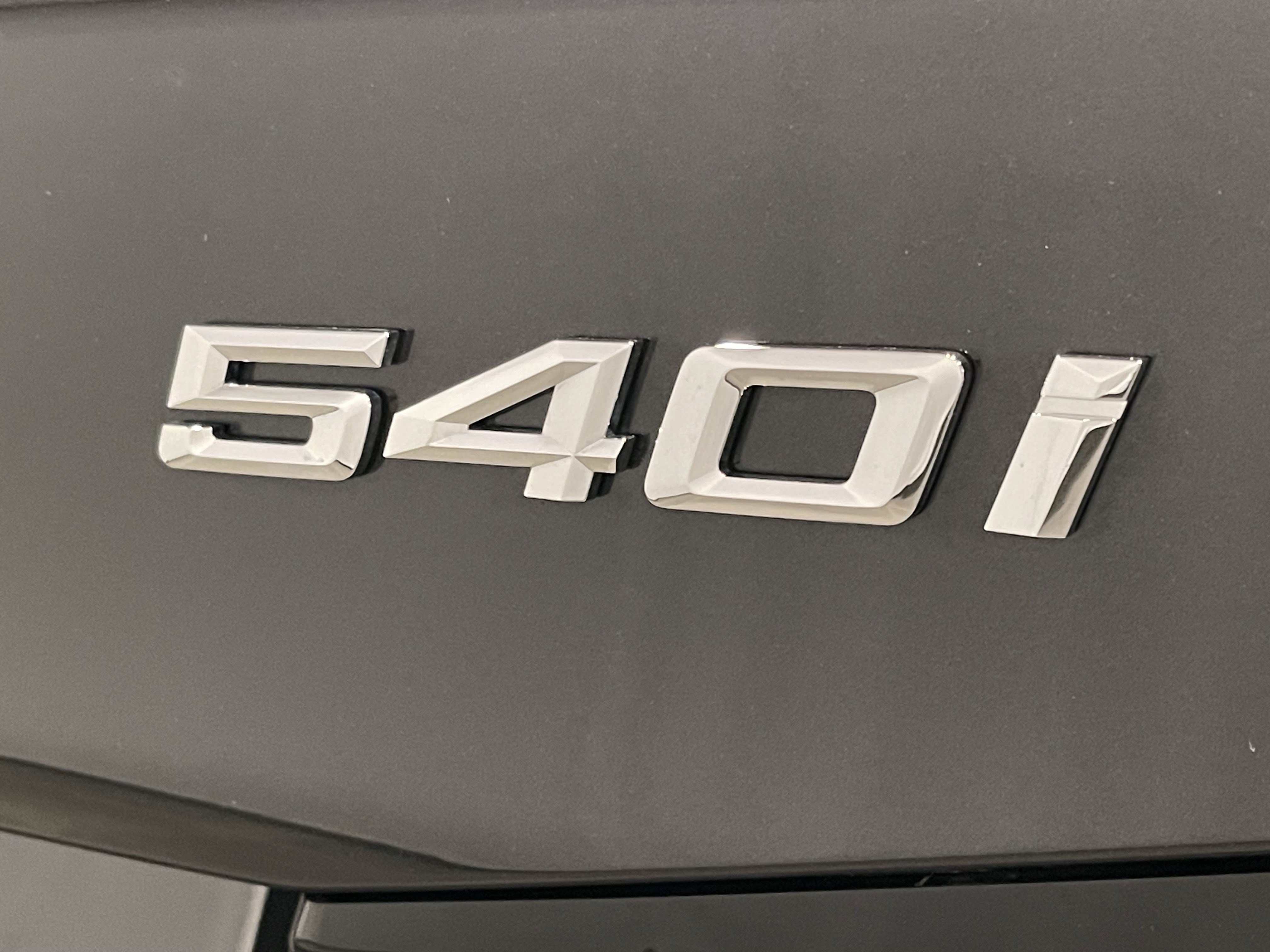 2023 BMW 540i xDrive