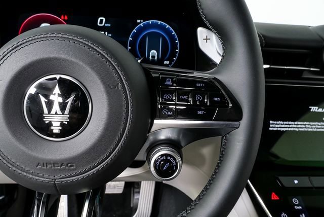 2026 Maserati GranCabrio Modena