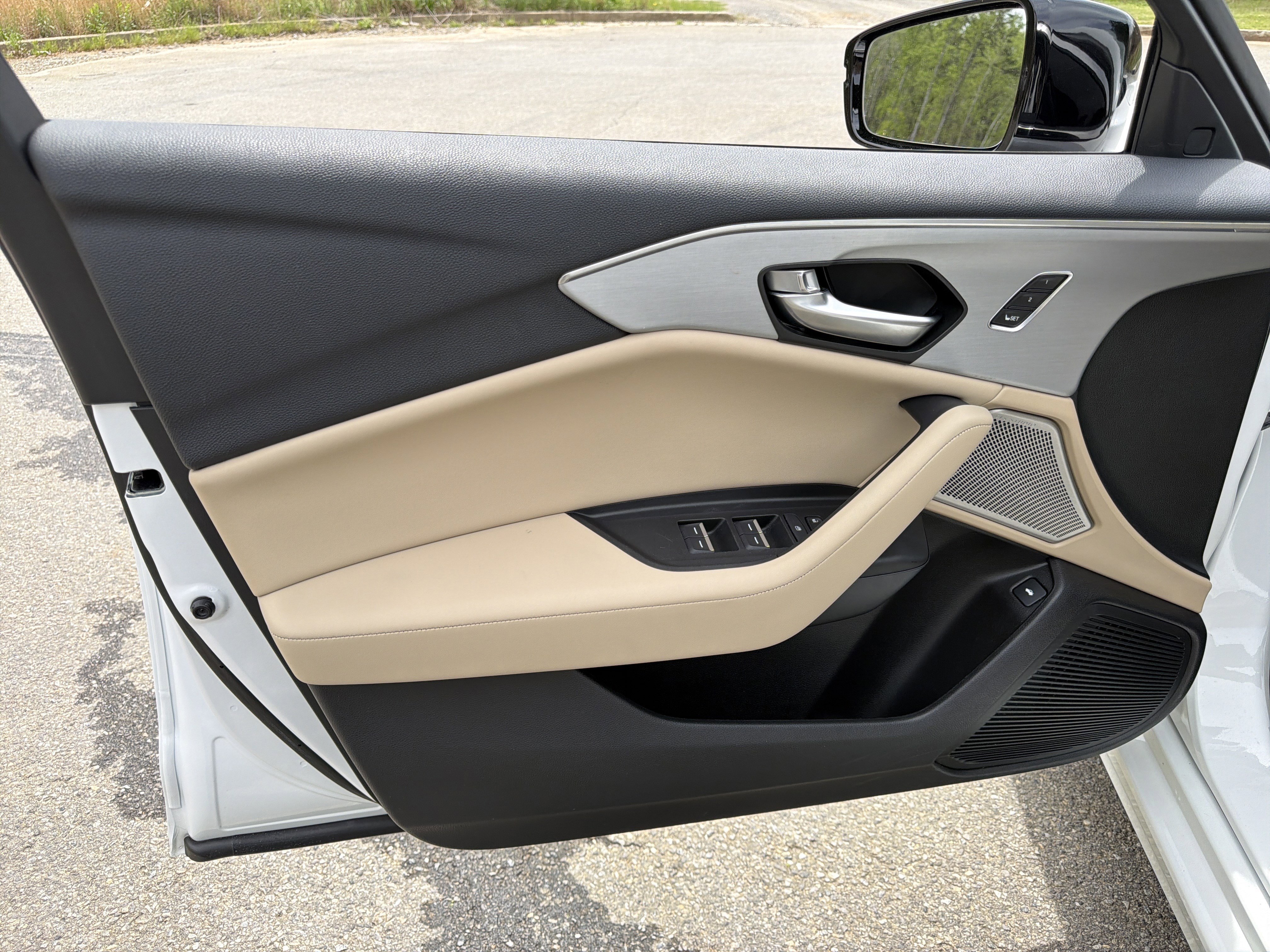 2023 Acura TLX w/ Technology Package