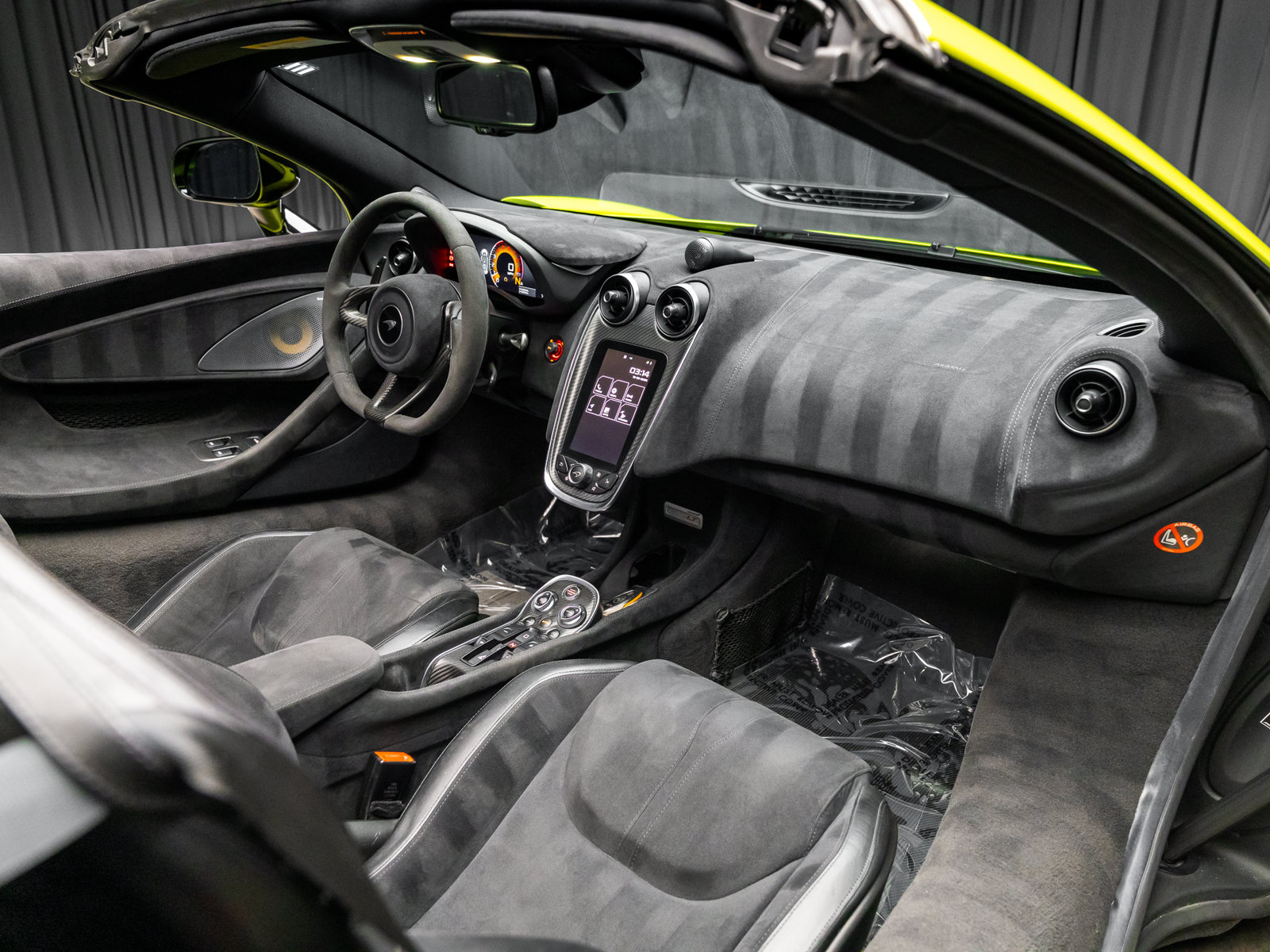 Used 2020 McLaren 600LT Spider photo 20