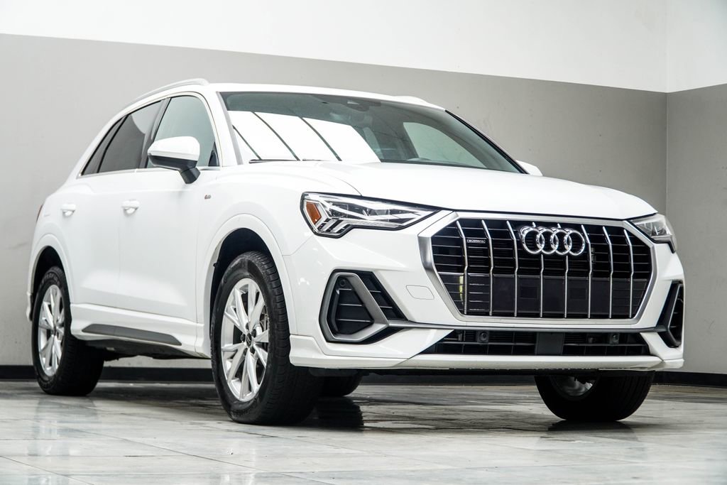 2025 Audi Q3 2.0T Premium