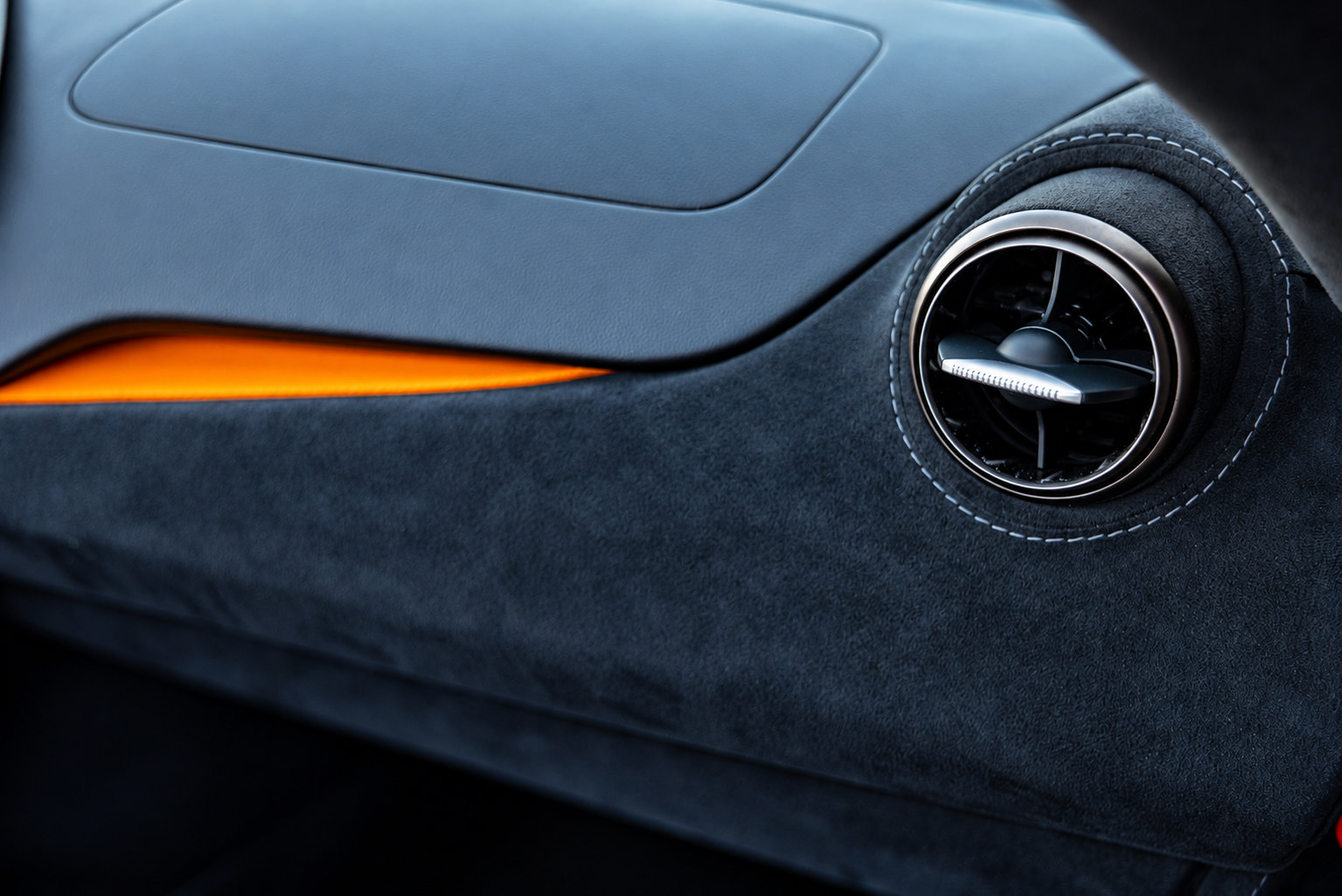 Used 2020 McLaren 720S Luxury photo 18