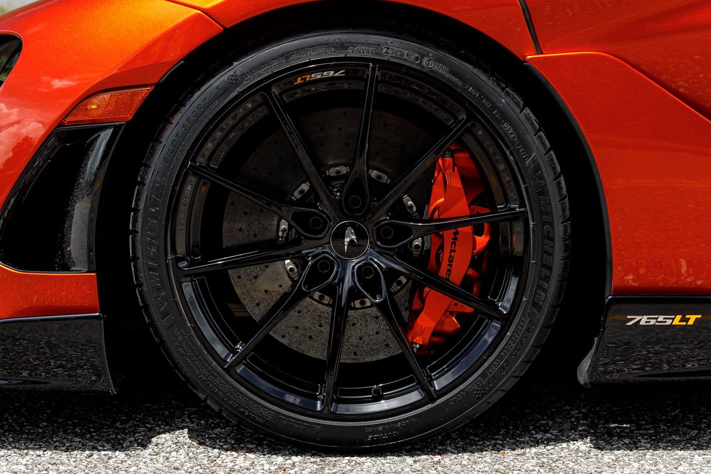Used 2021 McLaren 765LT photo 33