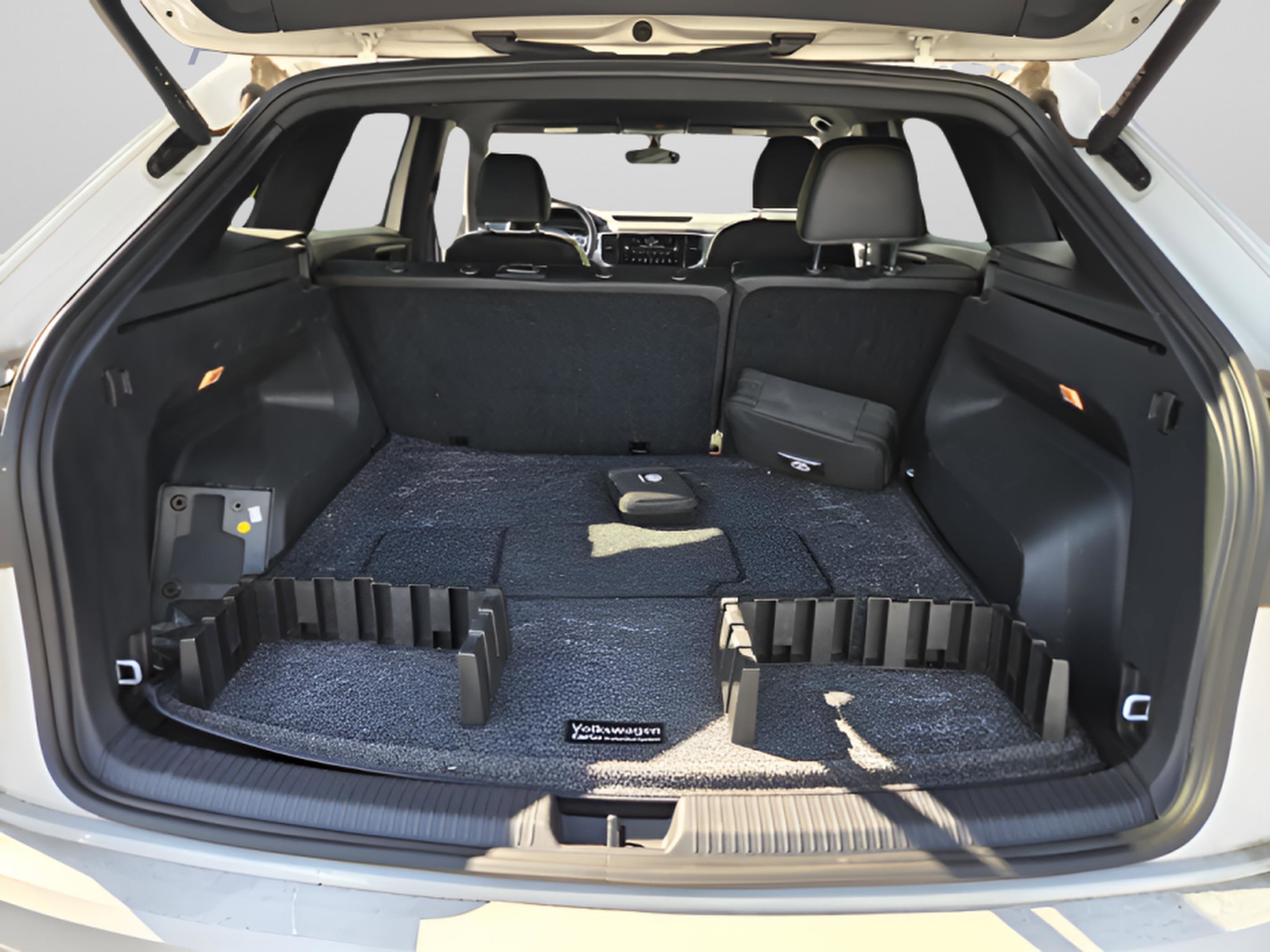 2023 Volkswagen Atlas Cross Sport SE