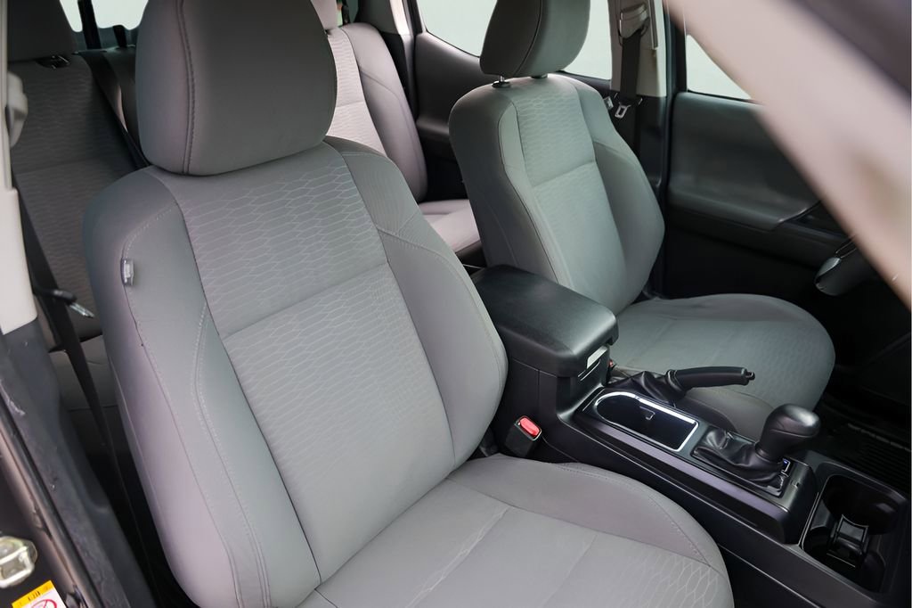 2018 Toyota Tacoma SR