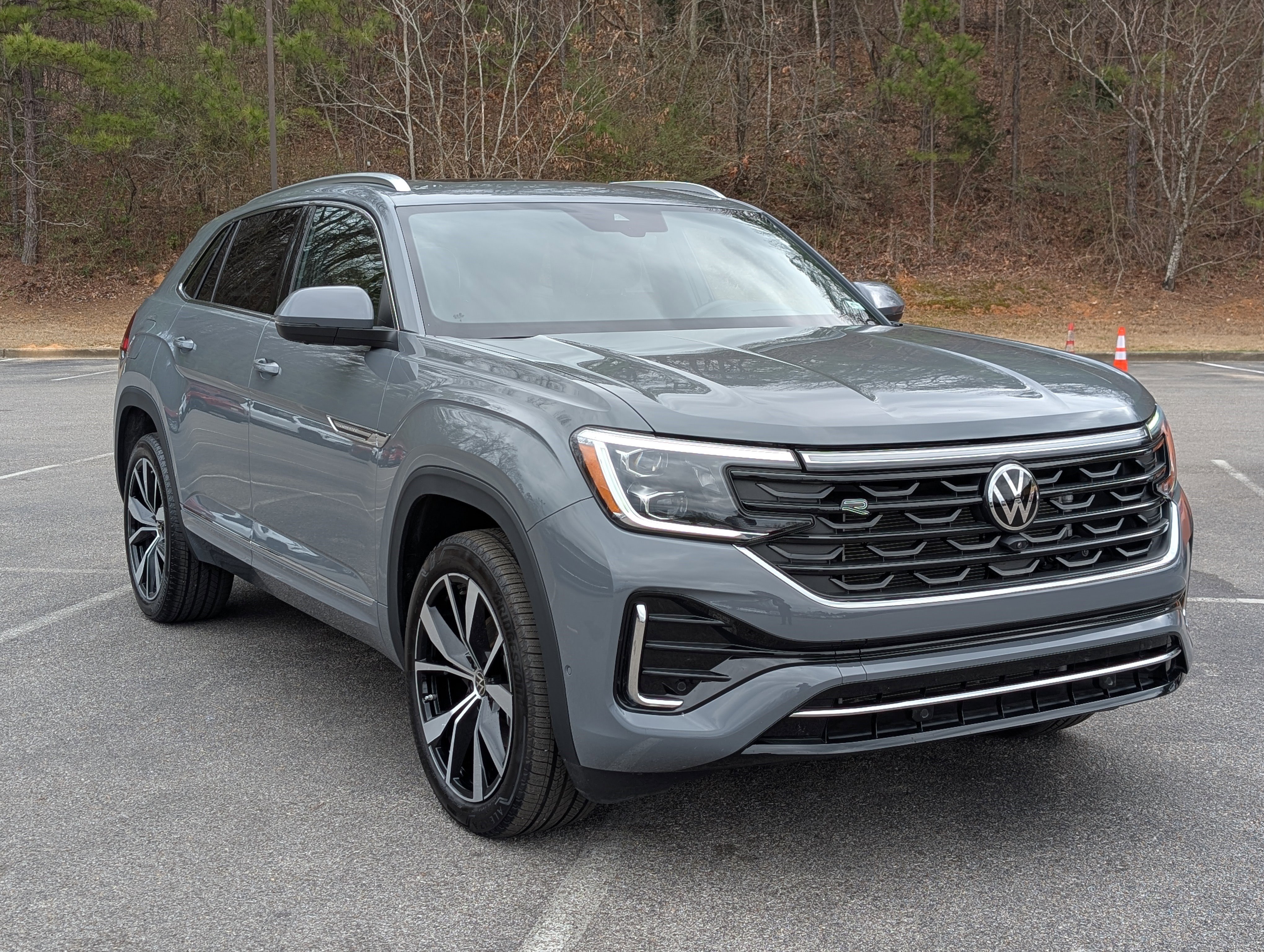 2025 Volkswagen Atlas Cross Sport SEL Premium R-Line