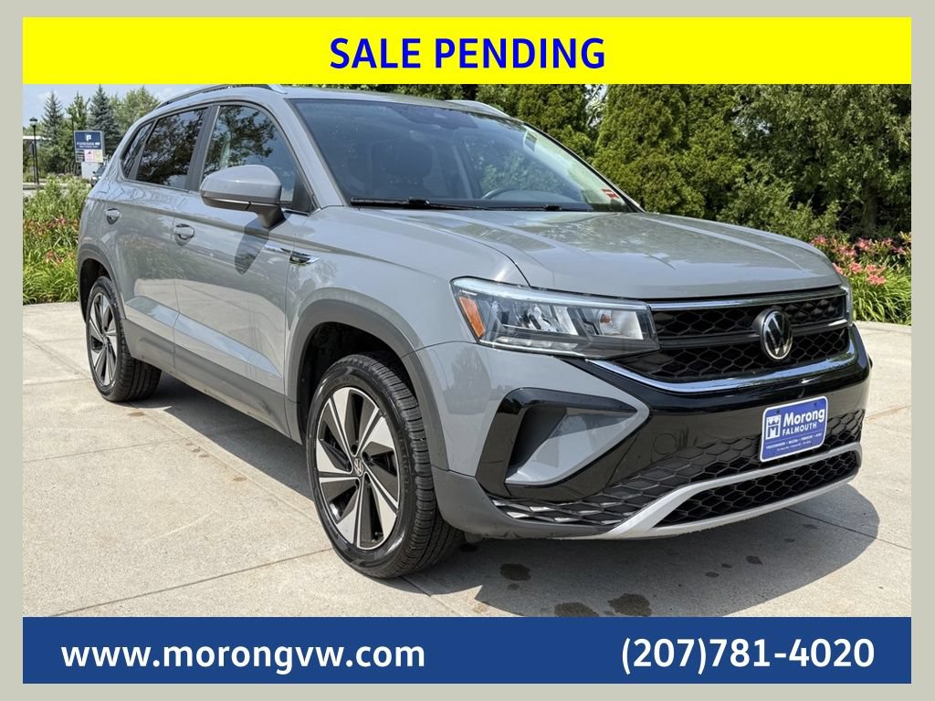 Used 2023 Volkswagen Taos SE w/ Panoramic Sunroof Package