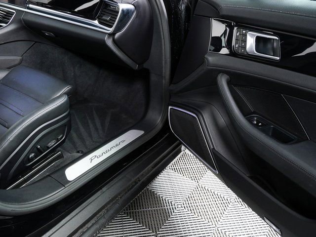 2023 Porsche Panamera