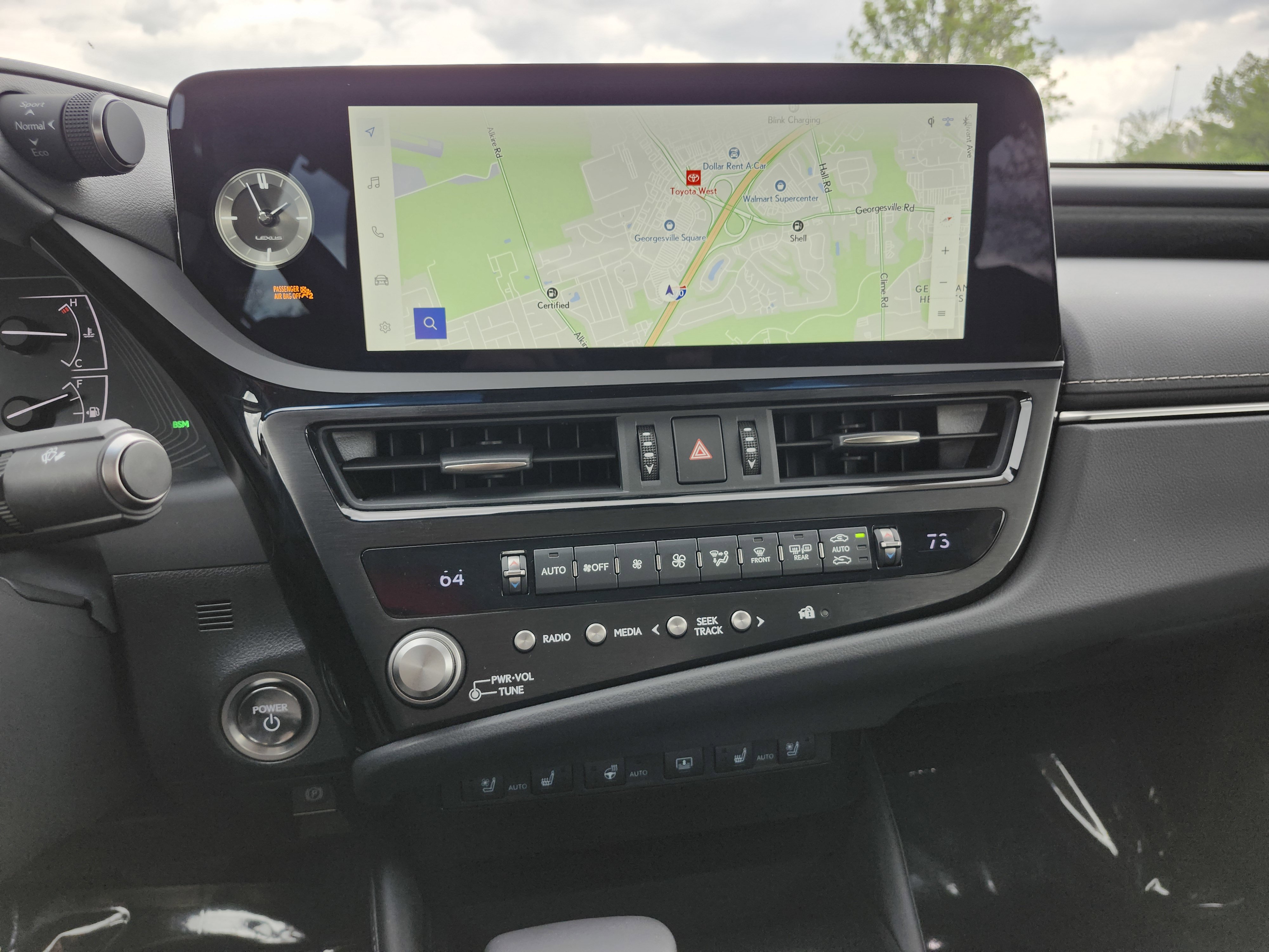 2025 Lexus ES 300h Ultra Luxury