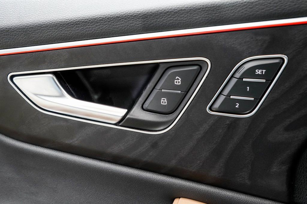 2024 Audi Q8 Prestige