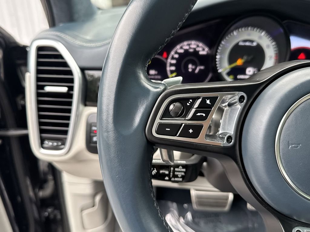 2023 Porsche Cayenne Turbo S
