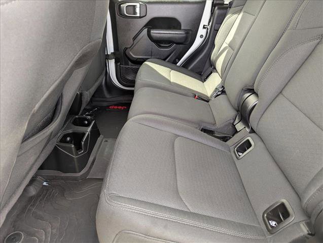 2022 Jeep Gladiator Sport