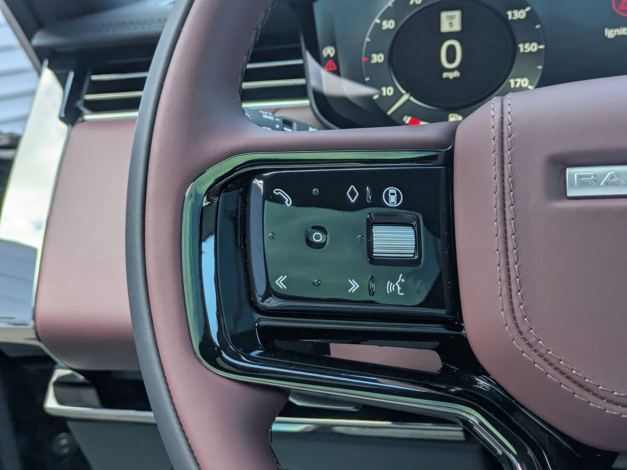 2026 Land Rover Range Rover Sport Dynamic SE