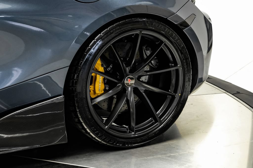 Used 2018 McLaren 720S Performance photo 44