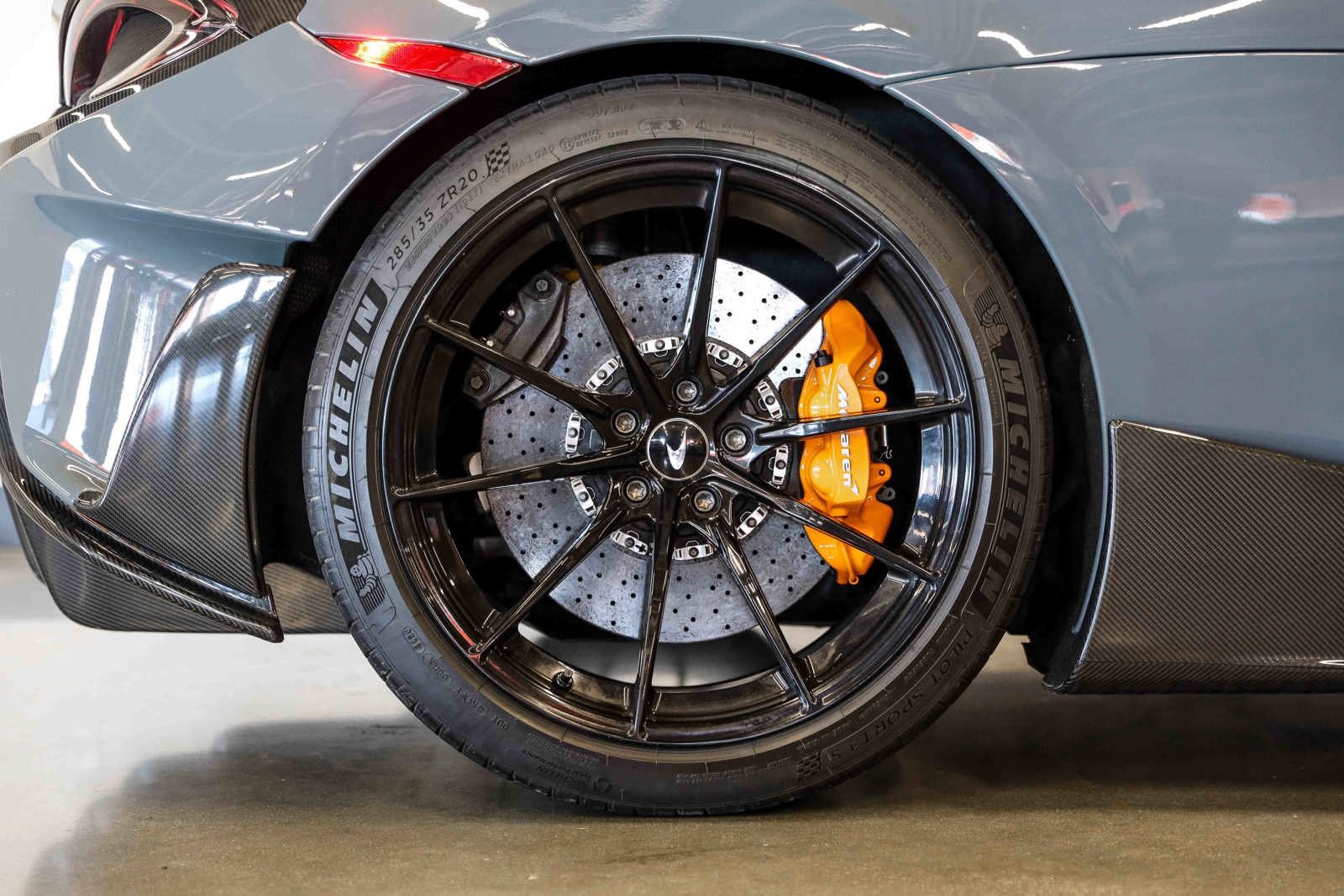 Used 2019 McLaren 600LT photo 17