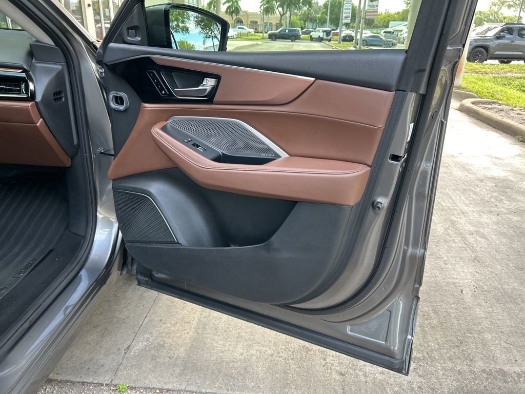 2022 Acura MDX FWD w/ Technology Package