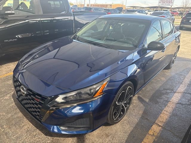 Used 2024 Nissan Altima 2.5 SR