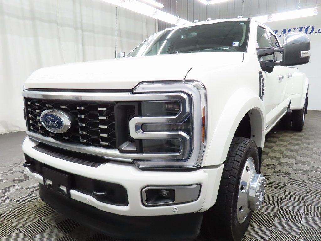 2025 Ford F450 Platinum