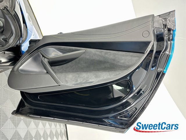 Used 2022 McLaren 720S Spider photo 42