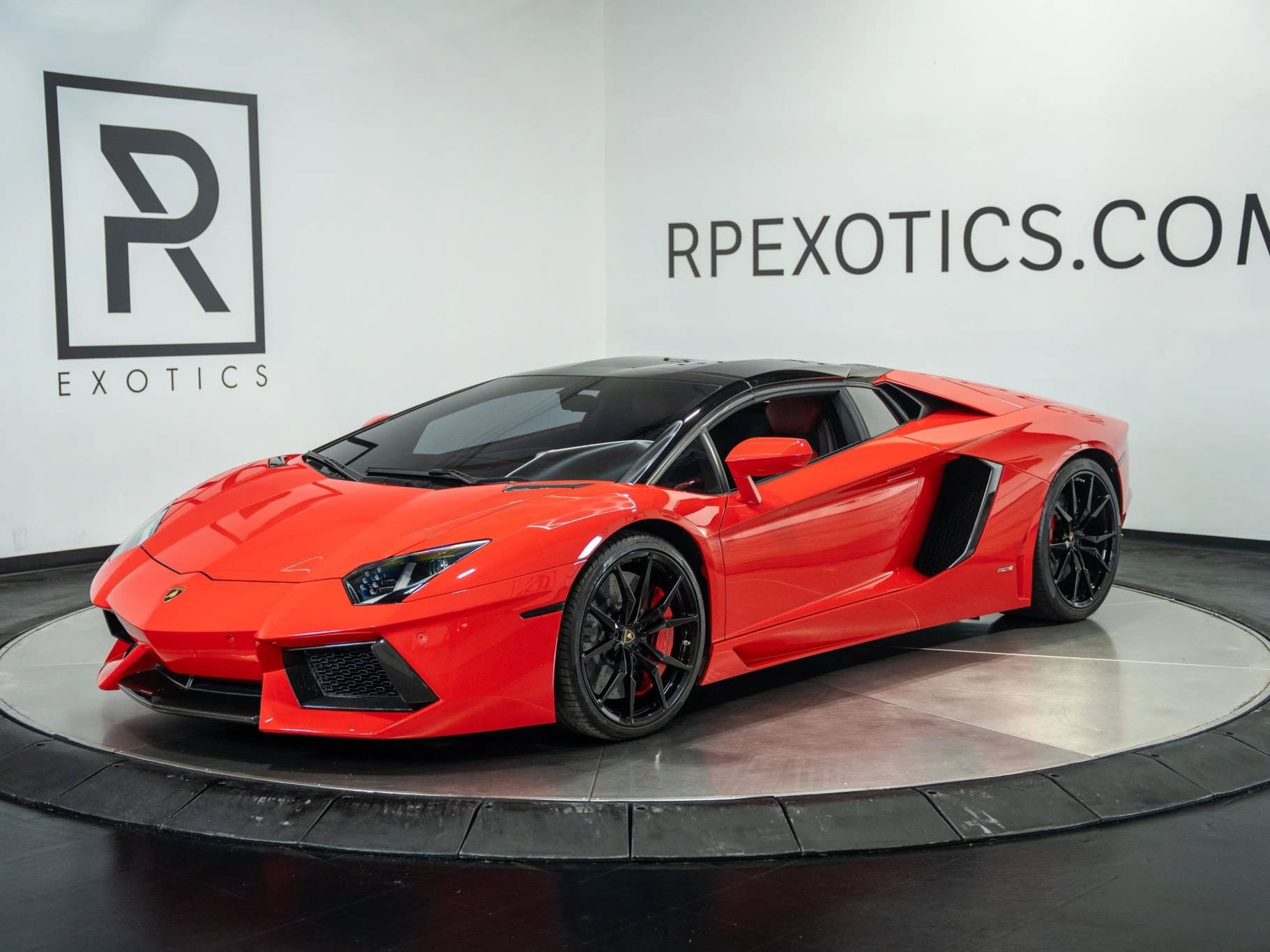 2016 Lamborghini Aventador