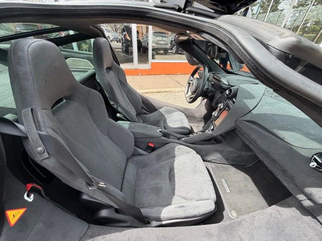 Used 2018 McLaren 720S photo 15