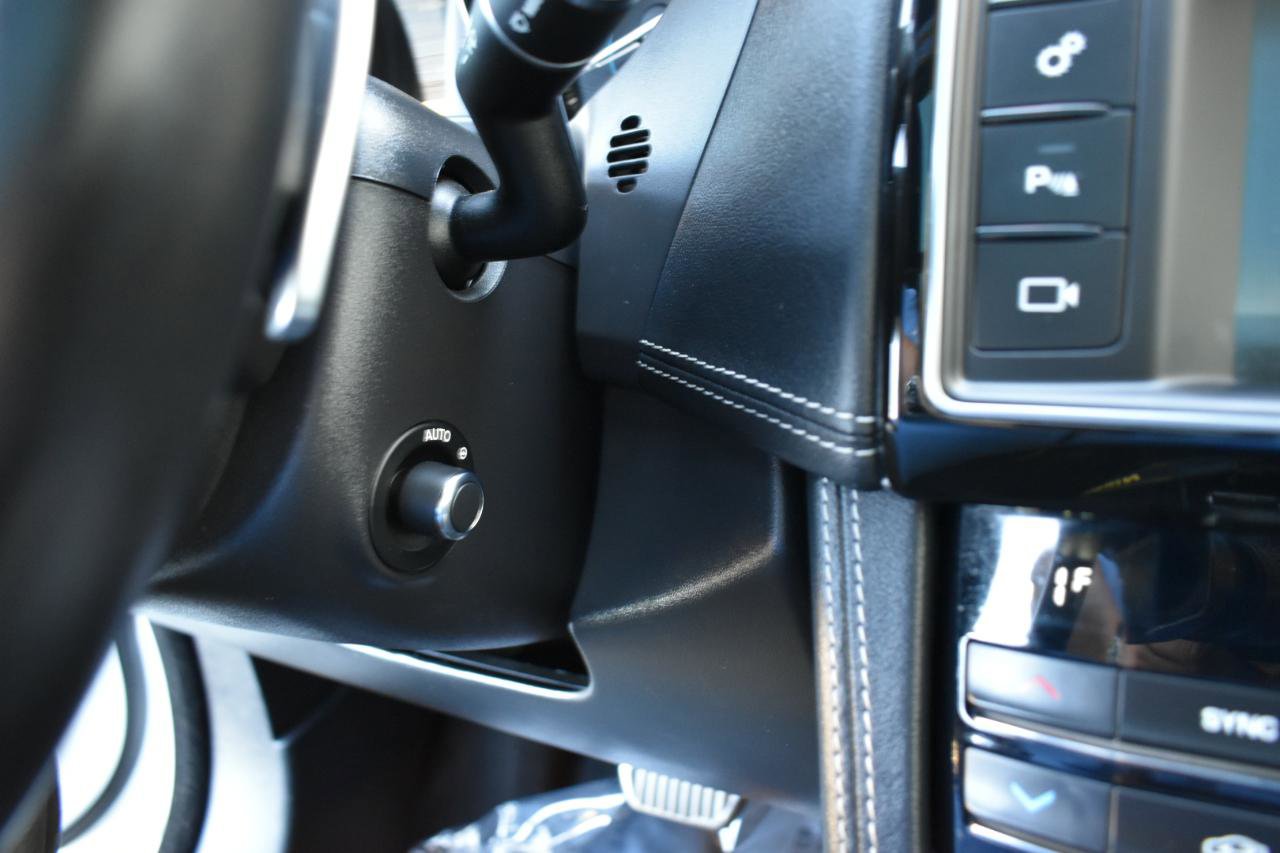 2018 Jaguar F-Pace S