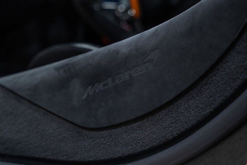 Used 2019 McLaren 720S Performance photo 24
