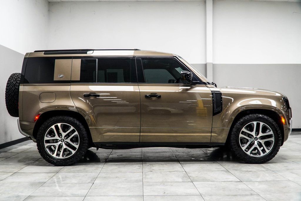 2022 Land Rover Defender 110 XS Edition