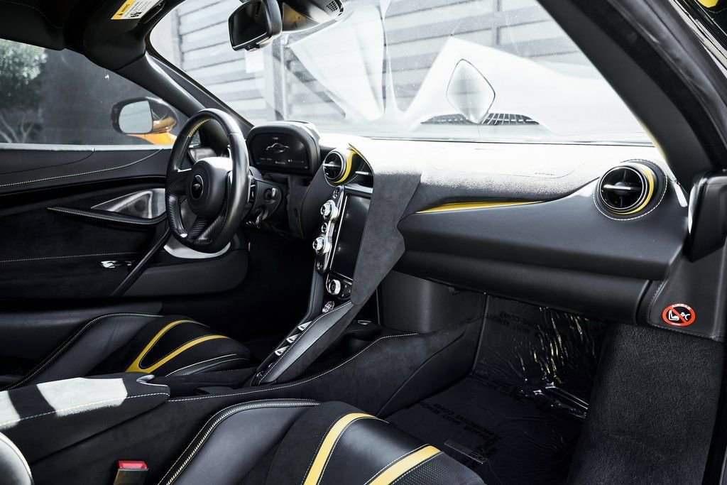 Used 2019 McLaren 720S photo 40