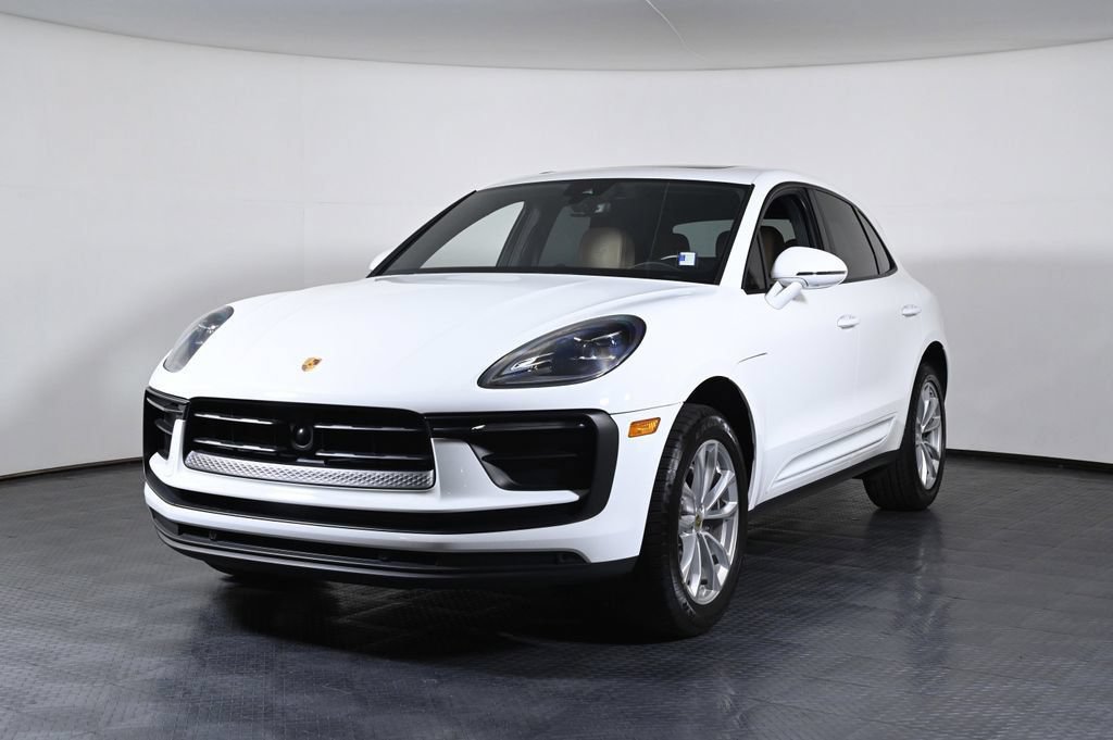 Certified 2022 Porsche Macan