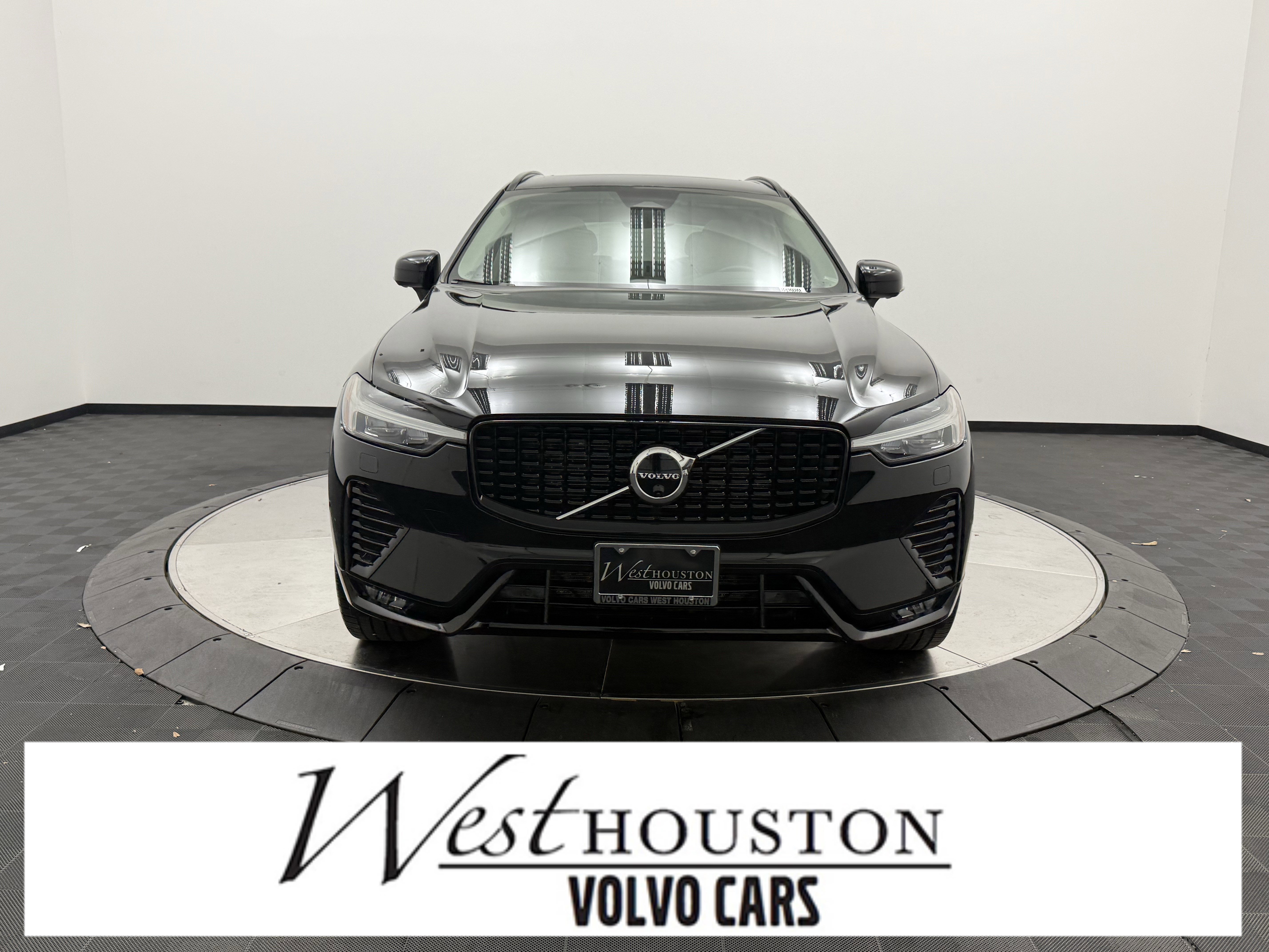 Certified 2023 Volvo XC60 B6 Ultimate w/ Protection Package Premier