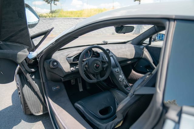 Used 2016 McLaren 675LT Coupe photo 37