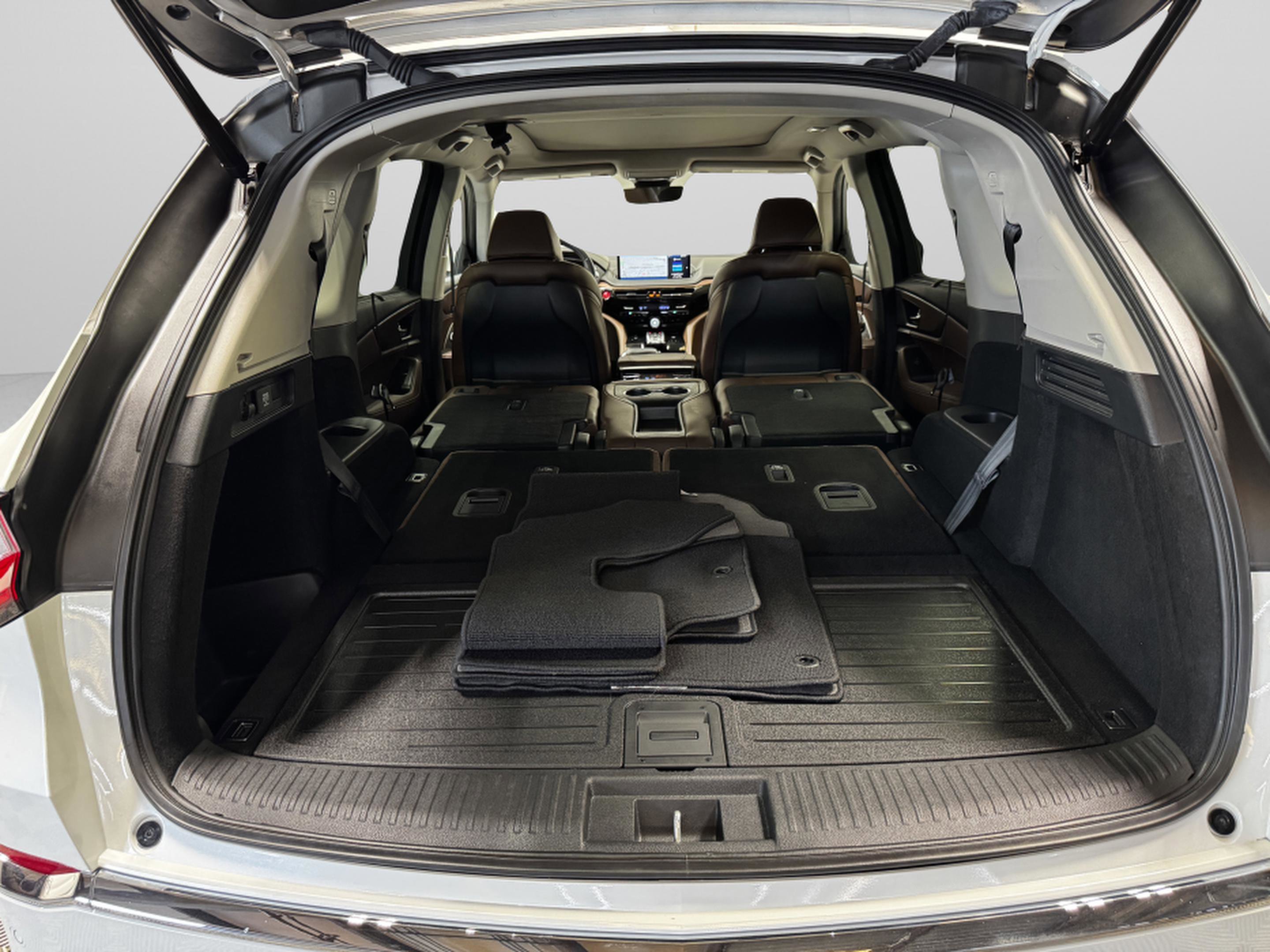 2023 Acura MDX FWD w/ Technology Package