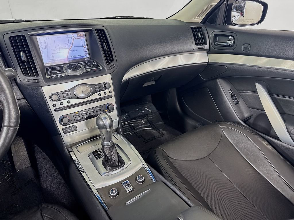 2014 INFINITI Q60 Convertible