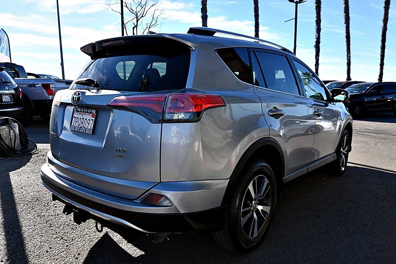 2016 Toyota RAV4 XLE