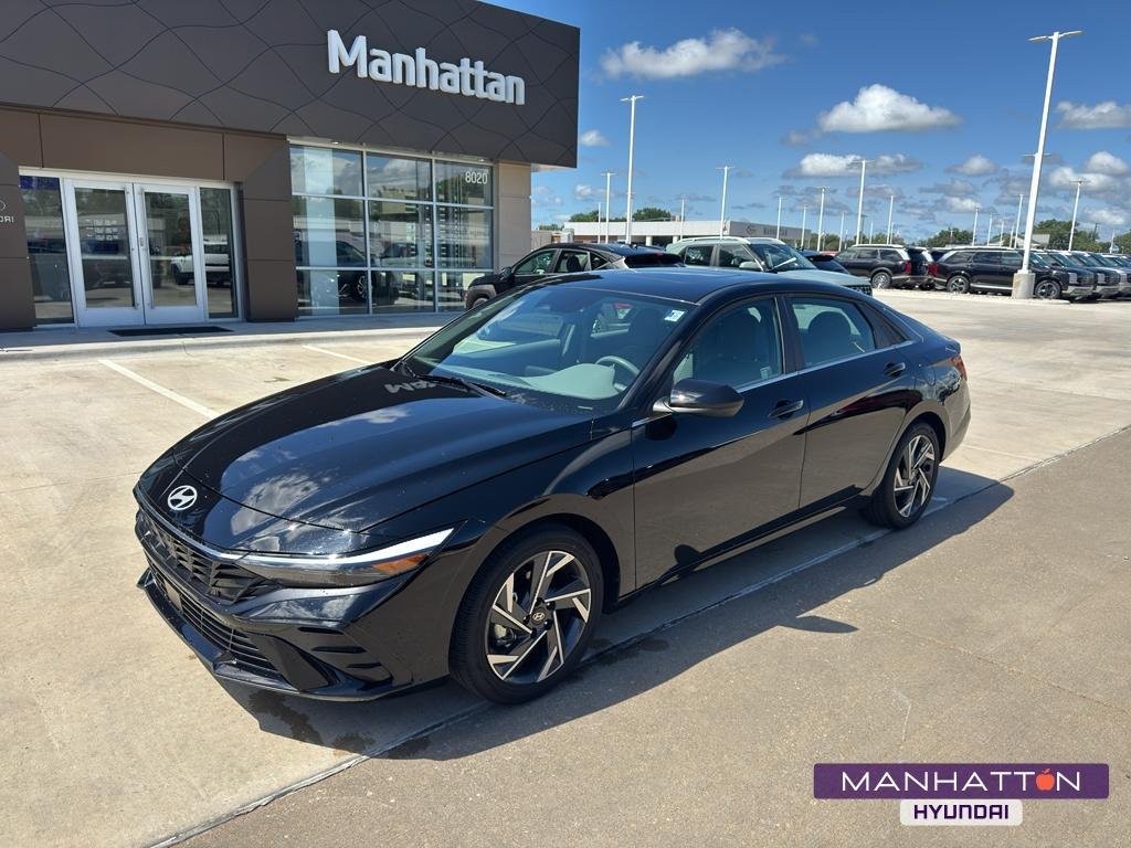 New 2025 Hyundai Elantra SEL