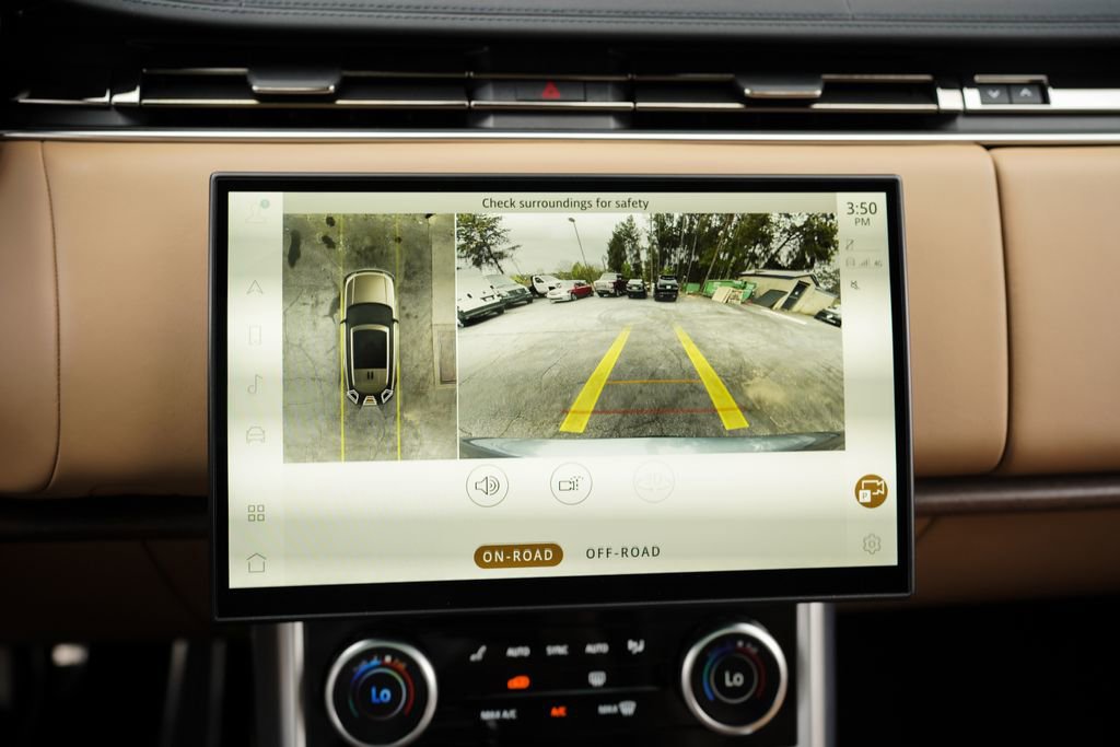 2023 Land Rover Range Rover SE