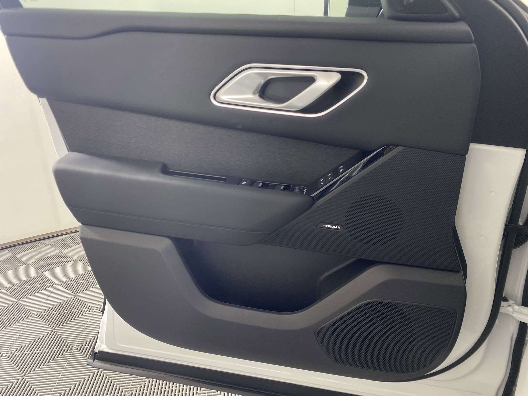 2026 Land Rover Range Rover Velar S