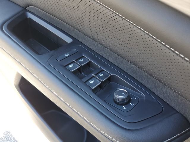 2025 Volkswagen Atlas Cross Sport SE